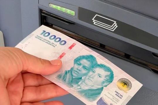 dinero cajero