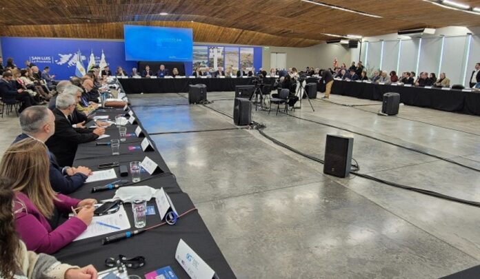 20250711161636_cin-universidades-peligra-segundo-cuatrimestre