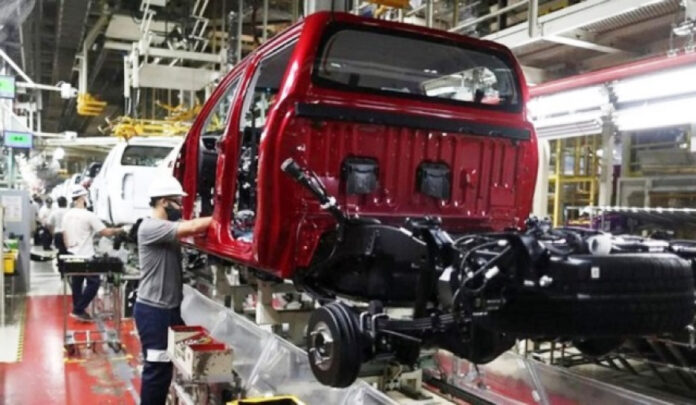 20250715193856_toyota-paraliza-produccion-temor-despidos