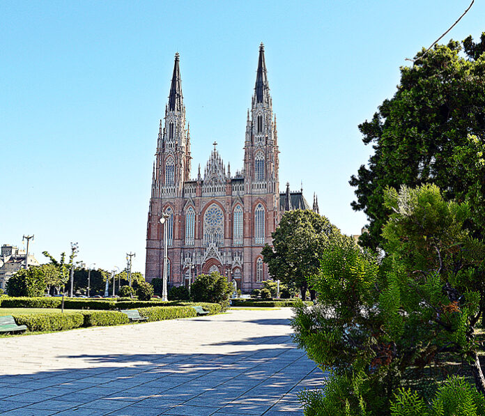 04. LA PLATA