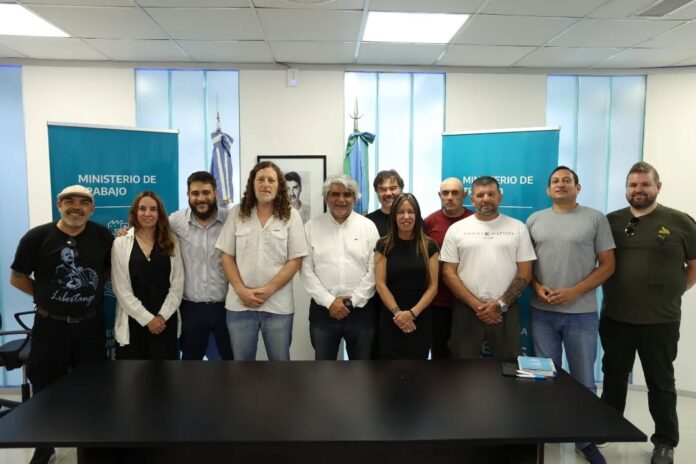 WhatsApp Image 2025-11-27 at 08.44.28