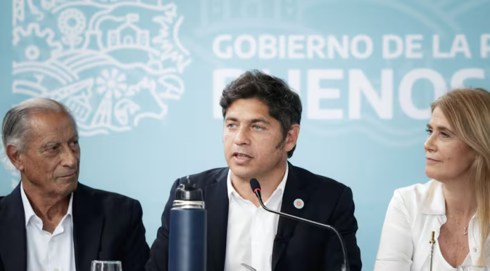 Kicillof convoca a los intendentes de todos los partidos por la crisis económica