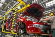 La fábrica de Citröen y Peugeot cierra un turno de producción y efectiviza retiros voluntarios de trabajadores