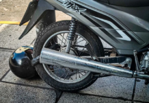Sanciones más duras por ruidos molestos: las motos con el escape adulterado podrían ser compactadas