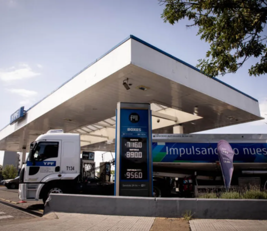 YPF aumentará 1% los combustibles este jueves y luego congelará los precios por 45 días
