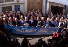 Ministros bonaerenses e intendentes marcharon a Capital Humano en reclamo de fondos para programas alimentarios