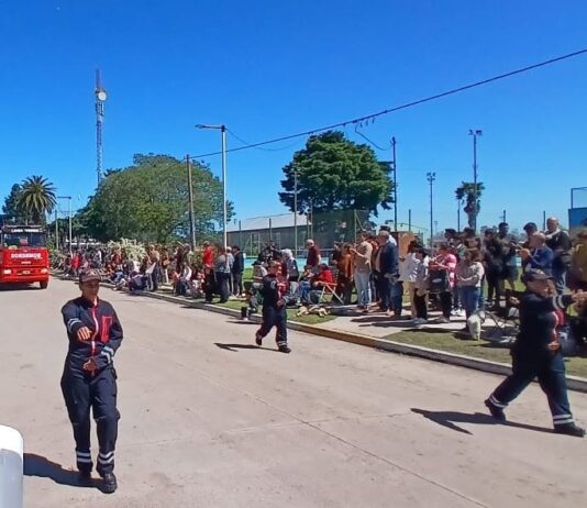 Desfile Federativo de Bomberos, en Loma Verde