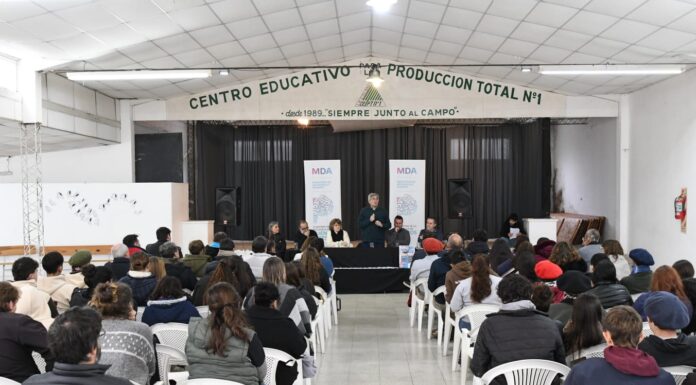 Javier Rodríguez presentó la 16ª edición de la Revista MDA: “Nosotros planteamos a la producción como un eje para fortalecer el arraigo”