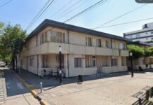 Un hombre ingresó en el Centro Cívico tras romper una puerta