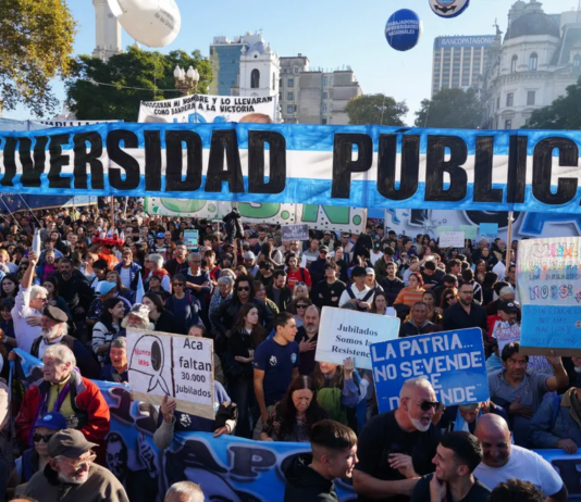 Financiamiento universitario: la Corte dejó firme el fallo que obliga a incrementar salarios y becas