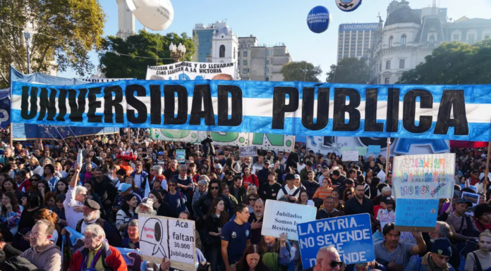 Financiamiento universitario: la Corte dejó firme el fallo que obliga a incrementar salarios y becas