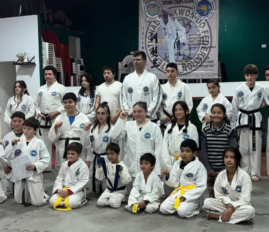 Nuevos promovidos en la Academia de Taekwondo