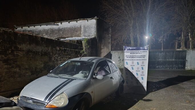 Secuestran auto sin papeles: Su conductor tenía alcohol en sangre y perturbaba la tranquilidad