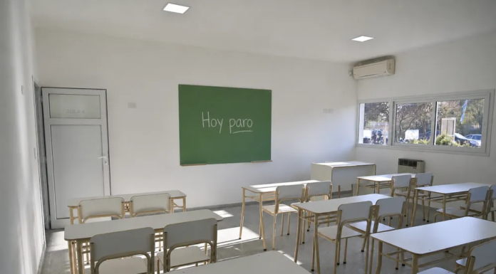 Paro docente en todo el país y presión del Gobierno que advirtió que aplicará sanciones