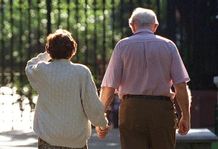 El 46% de los adultos mayores recibe ingresos insuficientes, según un estudio de la UCA