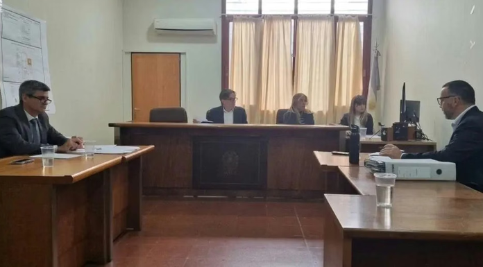 Chascomús: el fiscal pidió perpetua para el acusado de matar a su familia, y la defensa, la absolución