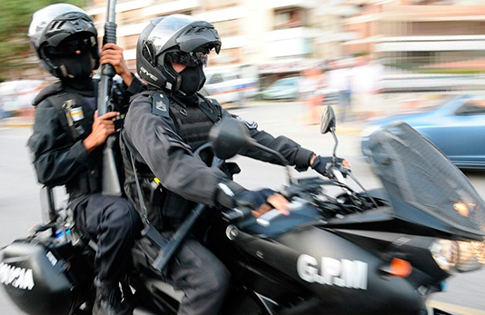 Circulaba sin patente, se resistió, pero igual le secuestraron el vehículo