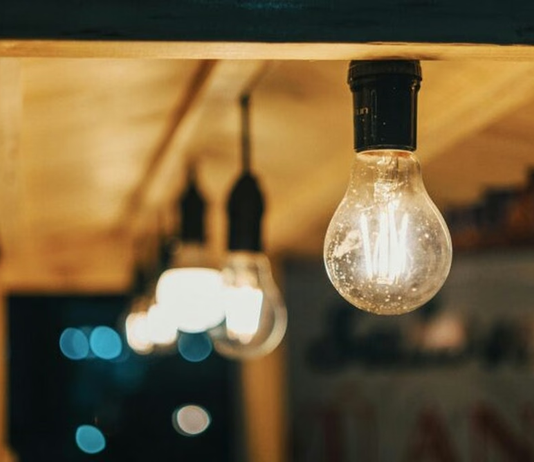 La cautelar que frenó los aumentos de luz también abarca a las cooperativas