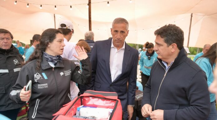 Transporte entregó desfibriladores y encabezó una capacitación de primeros auxilios para agentes de seguridad vial instalados en las rutas bonaerenses