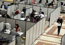 Avanza un proyecto para que los estatales bonaerenses endeudados tengan límites a los descuentos salariales